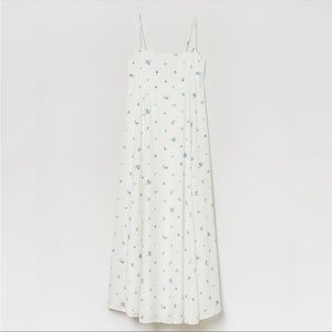 H&M Voluminous Maxi Dress